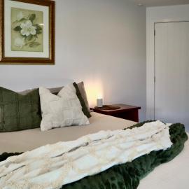 Aroha Cove, Walk to Beach & Cafes, Massage Chair