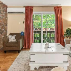 Slope Lodge by AvantStay, hotelli kohteessa Crescent Lake