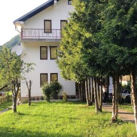 Highland guest house Vuthaj