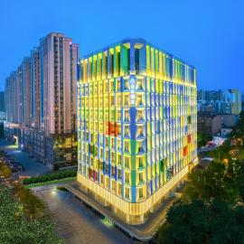 Atour Hotel Jinan Daming Lake Garden Road, hotel in Hongjialou
