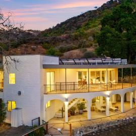 Cielo Curve by AvantStay, hotel v destinaci Malibu Beach