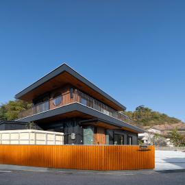 URADO TERRACE Private villa 無料駐車場4台 最大10名 桂浜近く ジャグジー シアタールーム完備, hotel en Kochi
