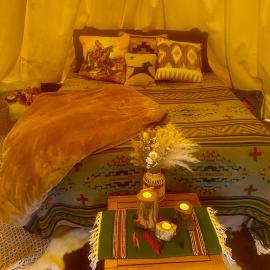 Kiowa Teepee at Nomad Landing، فندق في كلايتون