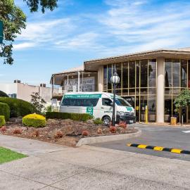 Quality Hotel Melbourne Airport, hotel em Melbourne