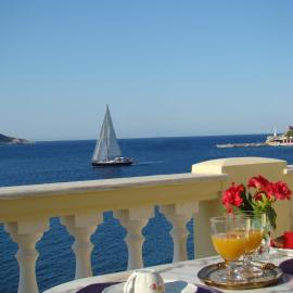 Giannis & family apartments, Hotel in Agia Marina