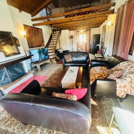 CHALET MARIA livadi