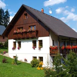 Apartmány Vlasta, hotel in Paseky nad Jizerou