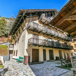 Rochebrune Apartments in Ski Resort – hotel w mieście Claviere
