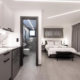 La Boheme modern living、プレベザのホテル