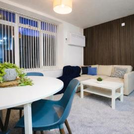 Cosy 2 bedroom flat near City Centre