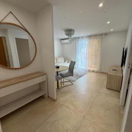 Spacious 3-bedroom, Parking, Secure Residence, Cannes