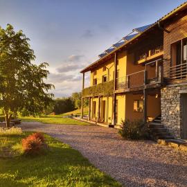 Apartments Lom