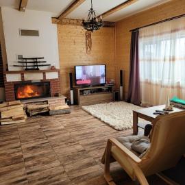 Casa Lu' Bunu, hotel di Cavnic