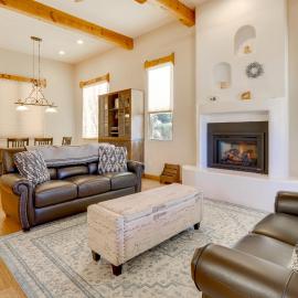 Luxe Desert Retreat w/ Mtn Views in Albuquerque!