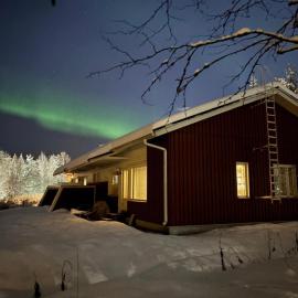 Cozy and Peaceful Home in Arctic Rovaniemi - Sauna, hotel in Rovaniemi