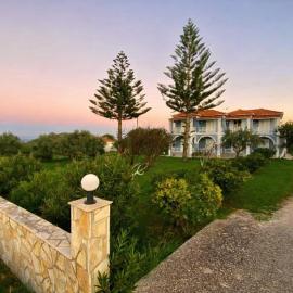 Stelios Studios - Zante Seaview Nests: Tragaki şehrinde bir otel
