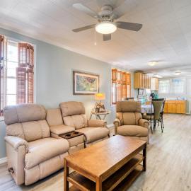 Turtle Cove- Boat Parking, Downtown, Fast Internet, hotel v destinácii Cedar Key