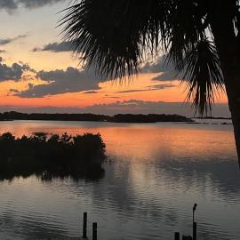 Waterfront Cottages with Sunsets, Kayaks Included!