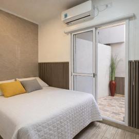 Departamento equipado en Vicente López para 3 personas Ideal River Plate ,Tecnópolis ,100 metros del tren, hotel in Florida