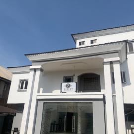 Ziest Hotel and Suite，萊基的飯店