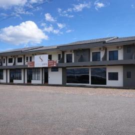 Hotel Sara - Ampere โรงแรมในAmpère