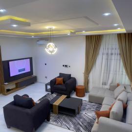 Luxury Four Bedroom Duplex in Asokoro Abuja in a Secure Estate with Fast WiFi & 24hours Electricity, hotel a Asokoro