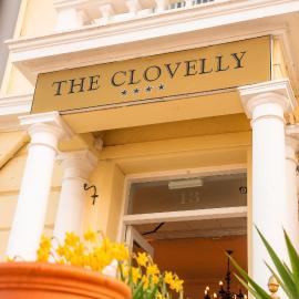 The Clovelly Hotel, hotel in Llandudno
