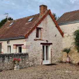 Gite de l 'ancienne gare, hotel in Cour-Cheverny