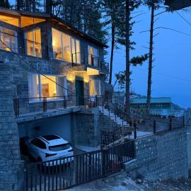 Haven Mushkpuri Terraces Khaira Gali - 3BR Home, Lawn, BBQ & Fireplace