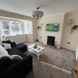Comfortable 3-Bed Stay in Quiet Area, hotel in Tettenhall