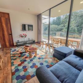 Upscale 2BR Countryside Suite | Stylish & Modern, Hotel in Retiro