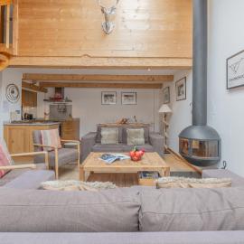 Apt Clusettes 1-min walk to ski + parking & WiFi - Happy Rentals