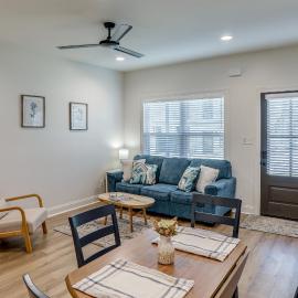1st-Floor Oxford Condo: Ole Miss & Square 2 Mi, hotell i Oxford