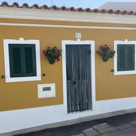 Casinha Amarela, Hotel in Cabeção