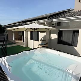 Casa Amor Perfeito c/Jacuzzi|3Q toda climatizada!, hotel in Piratuba