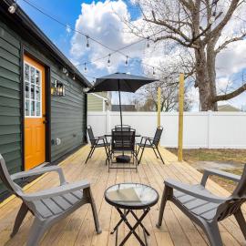 Washington Park 2 BR Casita w/ Private Backyard!, מלון בריצ'מונד