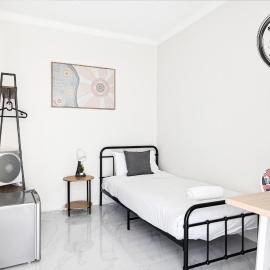 Convenient Single Stay in Heart of Cabramatta - Shared Bathroom and Kitchen