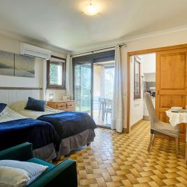 Studio cosy Rez de Chaussée 2 Pers, Animaux admis, Parking, Wifi gratuit - FR-1-841-86