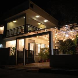 The Oakwood - Falcon Stays at Nandi Hills