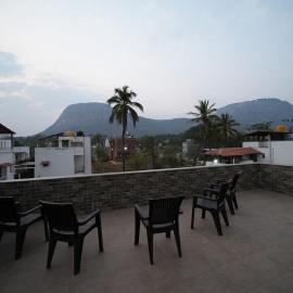 The Rosewood - Falcon Stays at Nandi Hills, hotel v destinácii Nandi