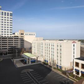 Hilton Garden Inn Virginia Beach Town Center、バージニアビーチのホテル