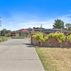 Quality Inn Carriage House, hotelli kohteessa Wagga Wagga