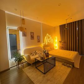 Homestay Vinhome Smart City SA5, hotell i Phú Thú