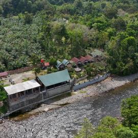 Asim Paris Guesthouse & jungle trekking, hotel u gradu 'Bukit Lawang'