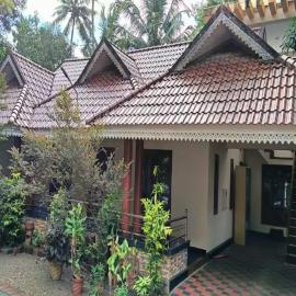 Villa in Chengannur, ξενοδοχείο σε Māvelikara