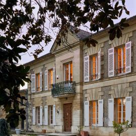 Malis Castera Le Petit Château, hotel i Saint-Jean-de-Blaignac