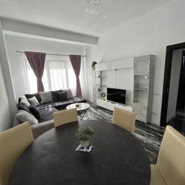 Cozy One-Bedroom Apartments Suceava