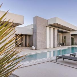 Vanguard by Fieldtrip 5 Bd Private Luxury with Infinity Pool Game Room, hotel in Yucca Valley