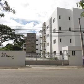 Residencial Vista Del Bosque, hotelli kohteessa Santiago de los Caballeros