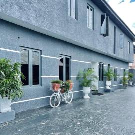 Luxe Villa 28, хотел в Уари